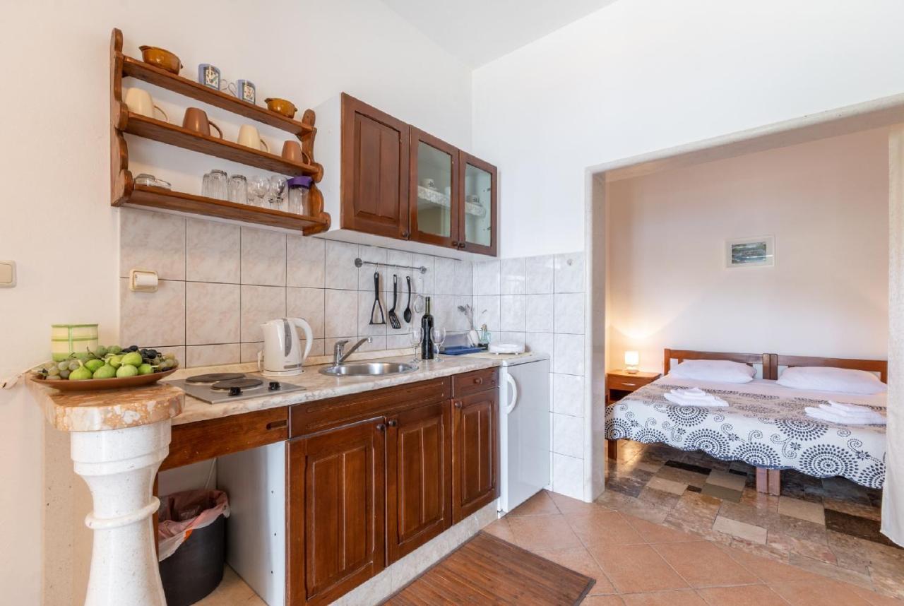 Apartments Darija 푸치스차 외부 사진