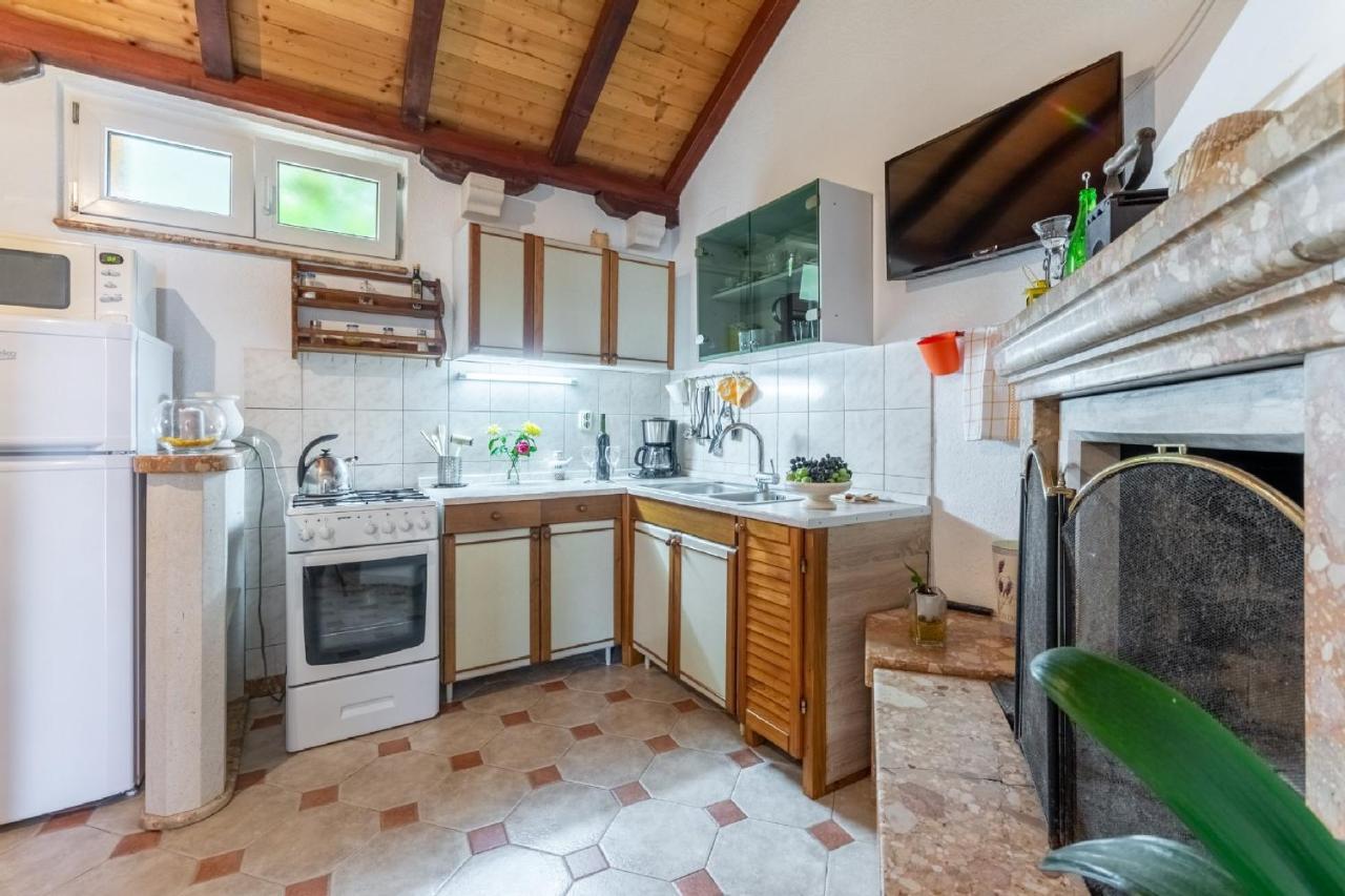 Apartments Darija 푸치스차 외부 사진